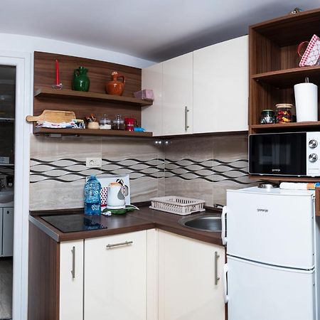 Apartmani Kamena Ruza 布德瓦 外观 照片