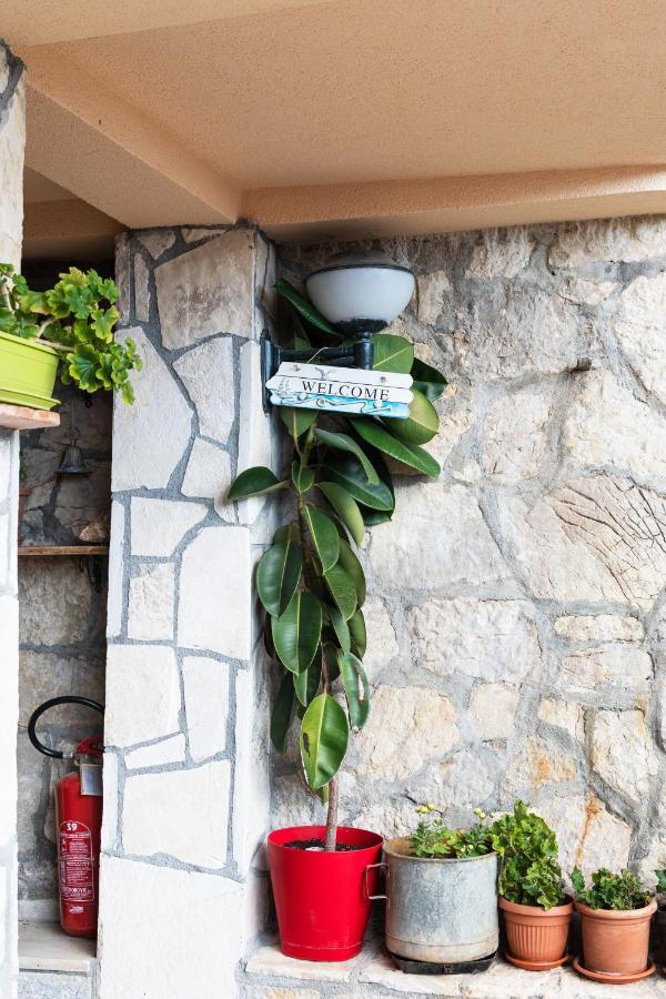 Apartmani Kamena Ruza 布德瓦 外观 照片