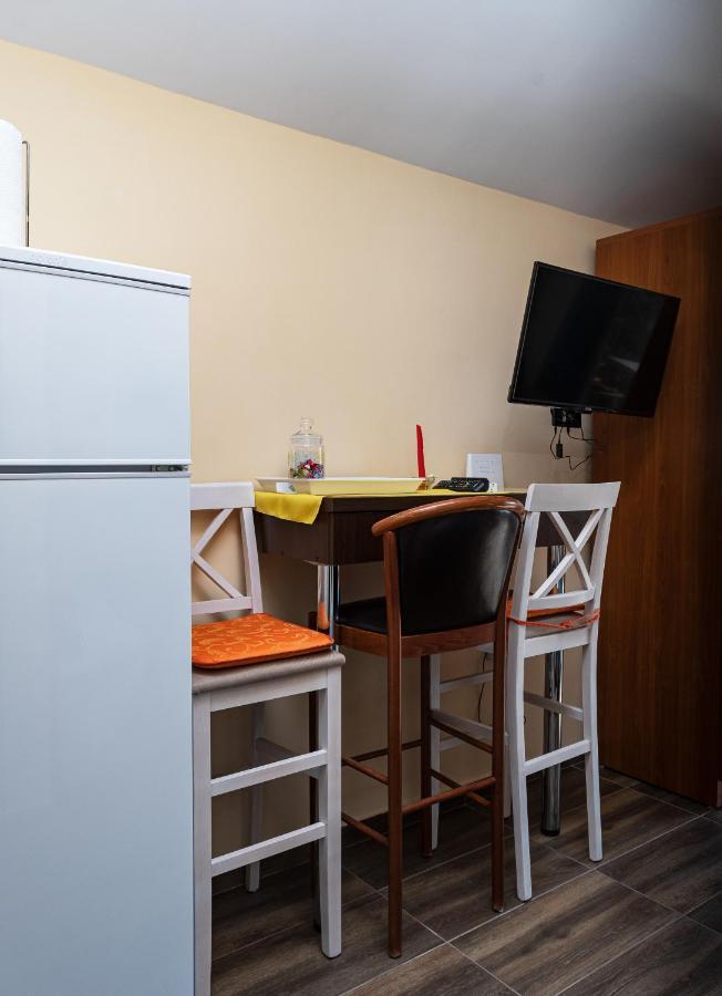 Apartmani Kamena Ruza 布德瓦 外观 照片