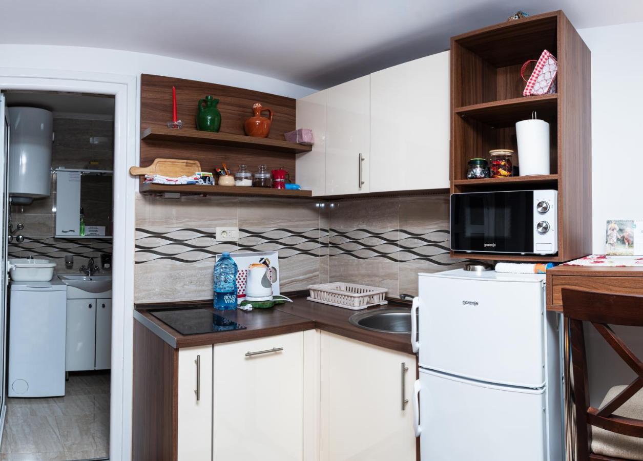 Apartmani Kamena Ruza 布德瓦 外观 照片