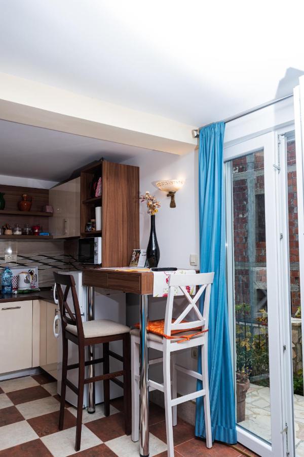 Apartmani Kamena Ruza 布德瓦 外观 照片